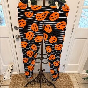 LuLaRoe Jack-o’-lantern Pumpkin Stripe Halloween Soft Leggings T/C L